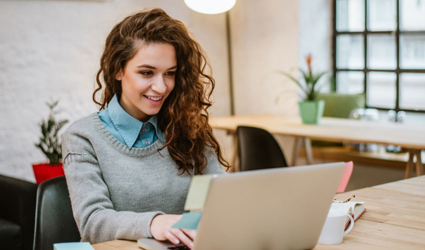 Customer Chat Jobs